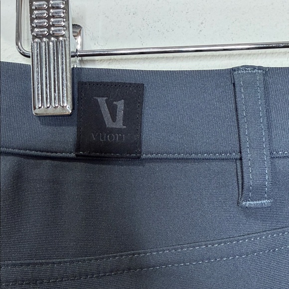 Vuori Men's The Rise The Shine Performance Pants - Charcoal Grey (V431) - Picture 2 of 11